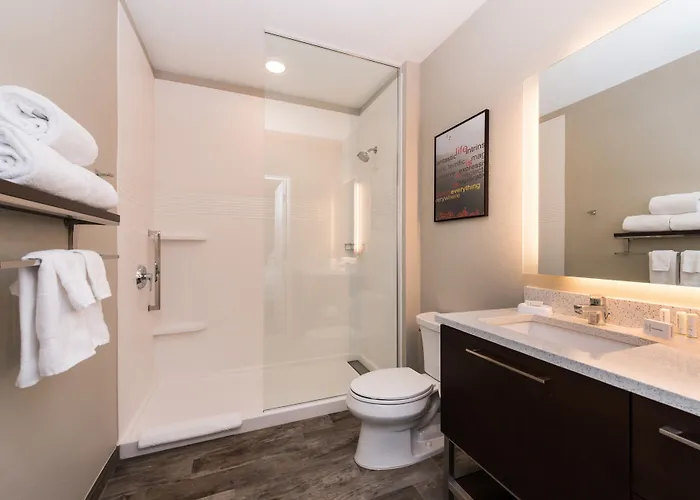 Hotel Towneplace By Marriott Show